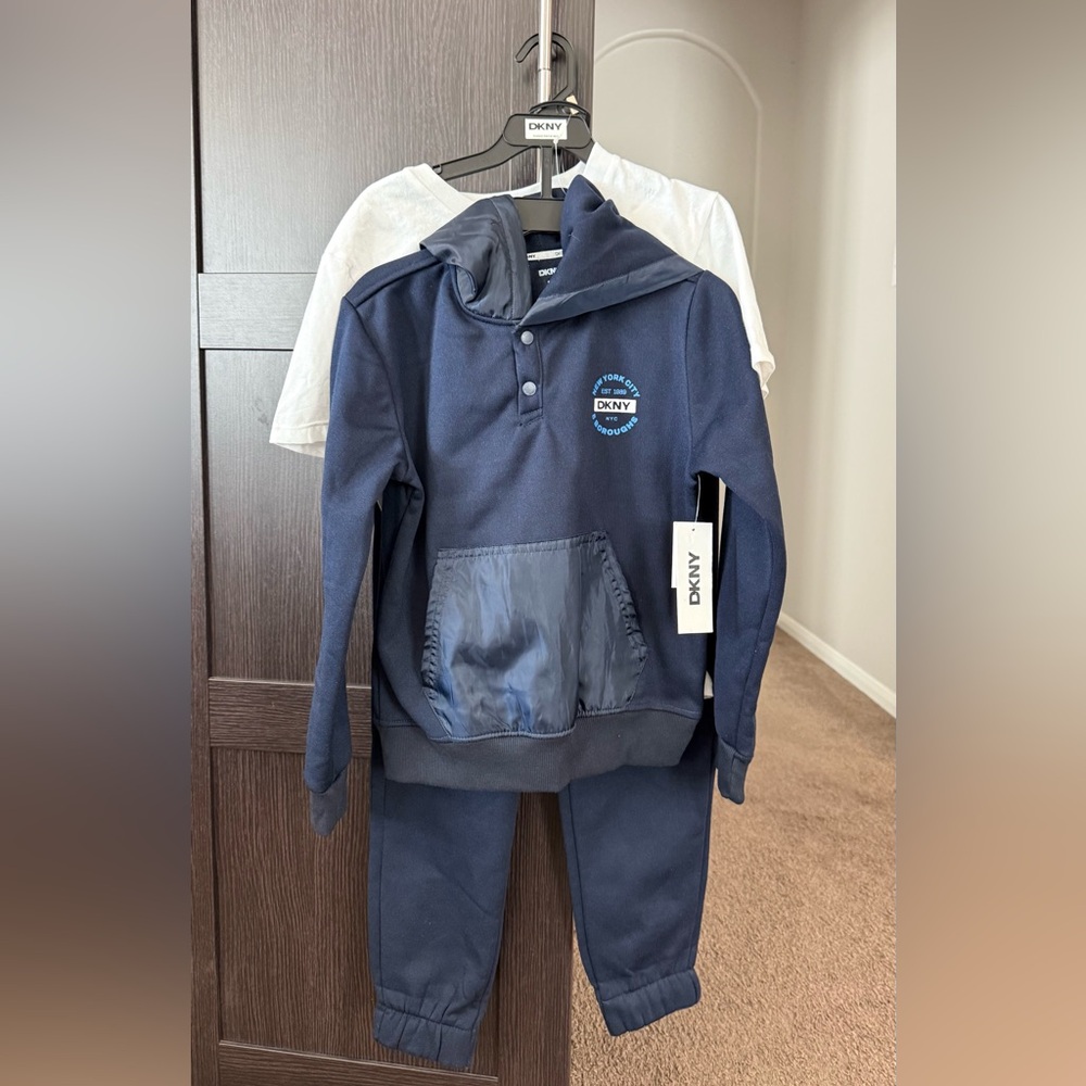 NEW - Size 12 DKNY ' 3-Piece Joggers Set Outfit Color Navy